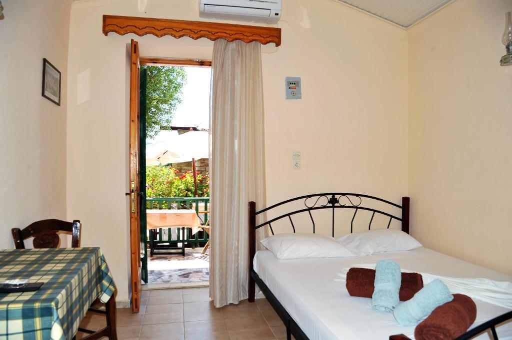كامبوس Topakas House الغرفة الصورة